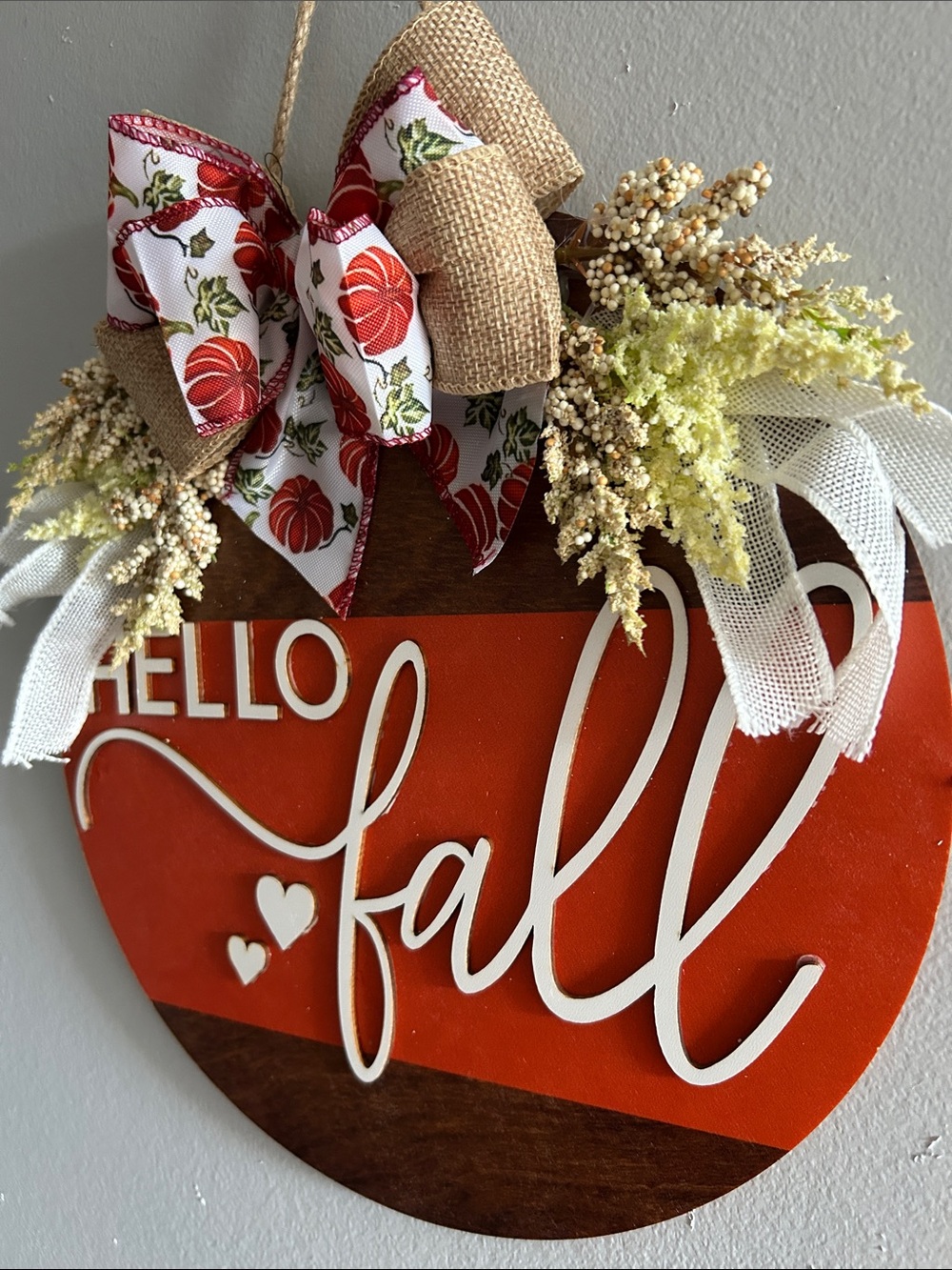 “Hello Fall”Round Wooden Sign with White Script and Bow - Picture 4 of 12